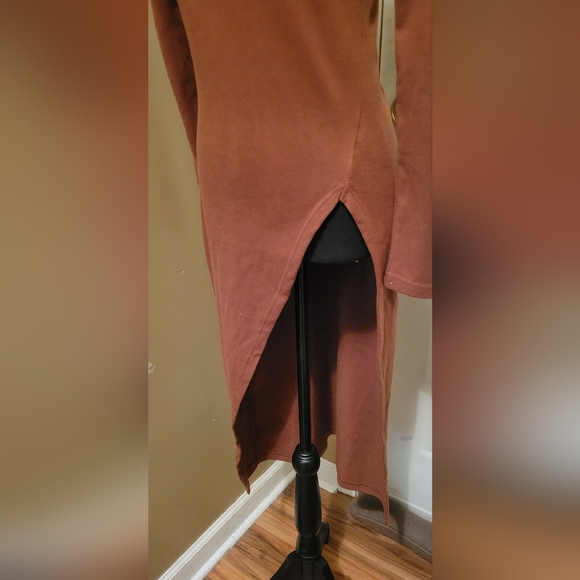 FHQ Collection Long Turtleneck Tunic with front asymetrical split, NWT - Picture 4 of 7